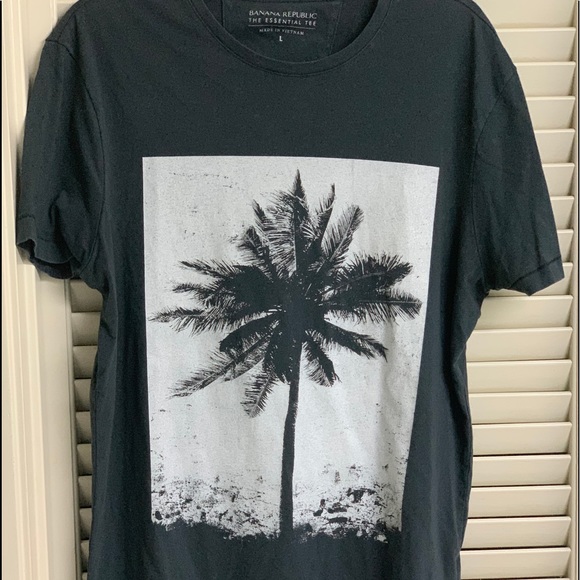 Banana Republic Essential Tee Palm Tree print Large